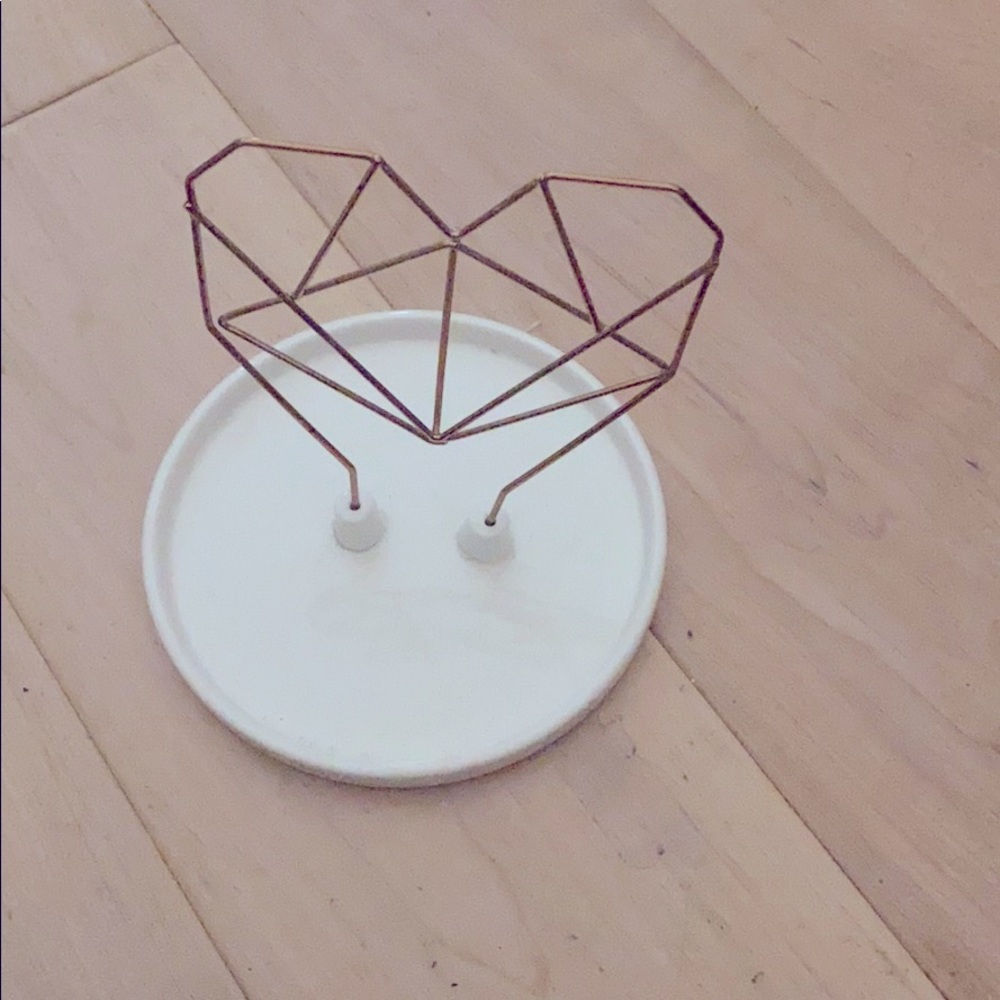 Imm living inc. Ceramic jewelry holder